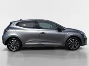 Renault Clio 145PK E-Tech Full Hybrid Techno Automaat | 9,3' Navi | Apple CarPlay/Android Auto | Climate Control | Cruise Control | Full LED | Camera | Parkeersensoren | Digital Cockpit | Licht & Regen Sensor |