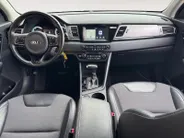 Kia Niro 1.6 GDi Hybrid First Edition | Trekhaak | Achteruitrijcamera | Stoel en stuurverwarming |