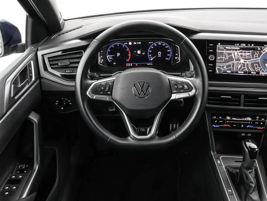 Volkswagen Polo 1.0 TSI 110pk DSG R-Line · Camera · Matrix LED · Stoelverwarming · Apple/Android Car Play · ACC · P-Sensoren · 17'Velgen ·