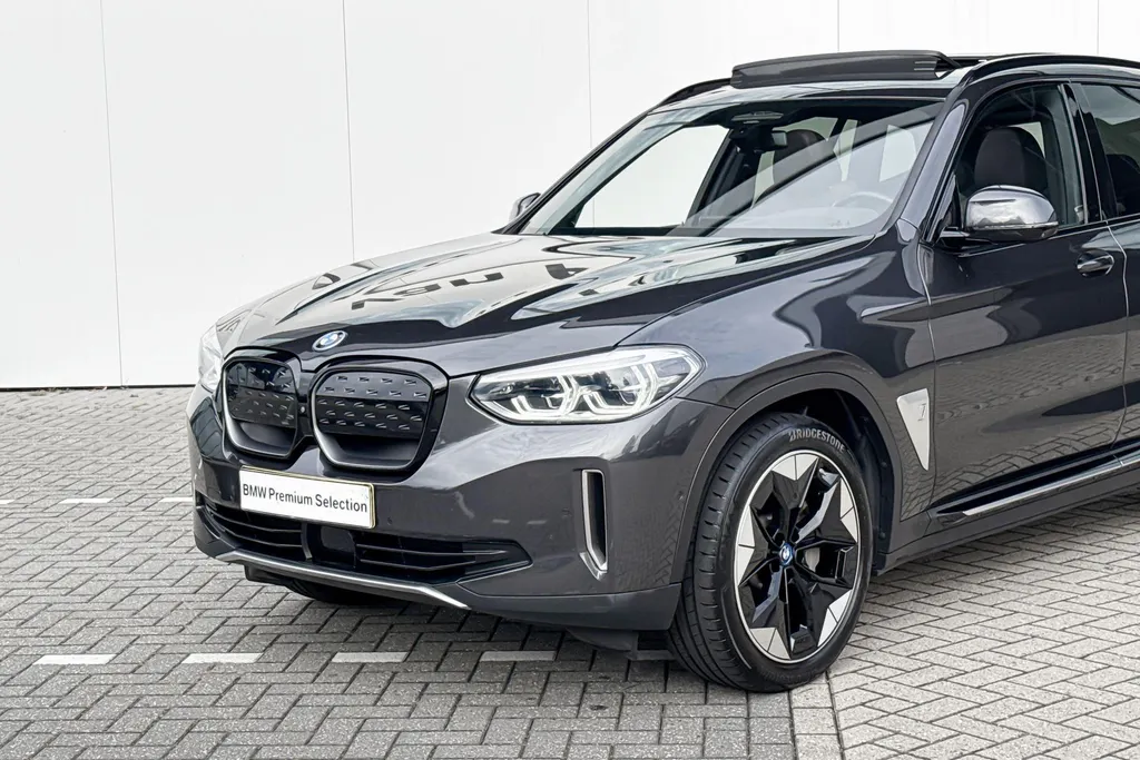 BMW iX3 High Executive