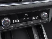 Škoda Kamiq 1.0TSI/110PK Monte Carlo · Panoramadak · Navigatie · Apple/Android Car Play · Camera · Stoelverwarming · Clima ·