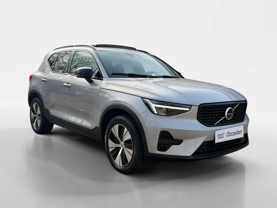 Volvo XC40 1.5 T4 Plug-in hybrid Ultimate Bright | Elektrischer achterklep | Pano dak | Harmon/Kardon | Achteruitrijcamera | Elektrsich verstelbare bestuurderstoel met geheugen |