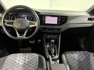 Volkswagen Taigo 115PK TSI R-Line Edition Automaat | Digital Cockpit | Camera | Adaptive Cruise Control | Apple CarPlay/Android Auto | 18' Lichtmetalen Velgen | Climate Control | Armsteun | Parkeersensoren |