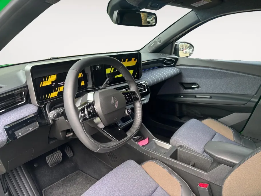 Renault 5 urban range techno 40 kWh AUTOMAAT NAVI AIRCO CAMERA CRUISE CONTROLE APPLE CARPLAY ANDROID AUTO LM VELGEN STOELVERWARMING STUURVERWARMING ZEER MOOIE AUTO DEALER ONDERHOUDEN