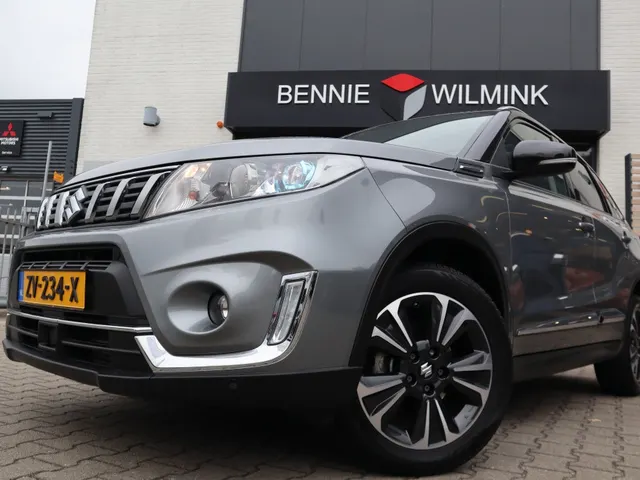 Suzuki Vitara 1.4 BoosterJet Stijl Automaat Trekhaak | Pano Dak | Carplay | Adaptive Cruise