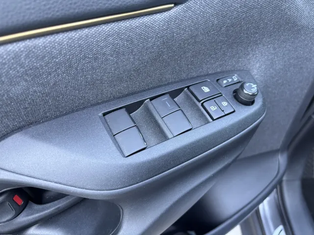 Toyota Yaris Cross 1.5 Hybrid Launch Edition | Bi-Tone | HUD | VERKOCHT
