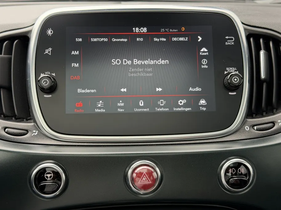 Fiat 500 1.0 Hybrid 70 PK Rockstar Clima Cruise Navi 16' Pano Matt Groen VERKOCHT