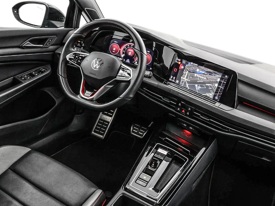 Volkswagen Golf 2.0 TSI 245pk DSG GTI · Panoramadak · Camera · Harman Kardon Sound · Matrix LED · Leder Vienna · Alarmklasse 3 · Elek. Bestuurdersstoel + Geheugen ·