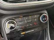 Ford Puma 1.0 EcoBoost Hybrid 125 pk ST-Line Navigatie - Apple Carplay/Android Auto - Winter Pack