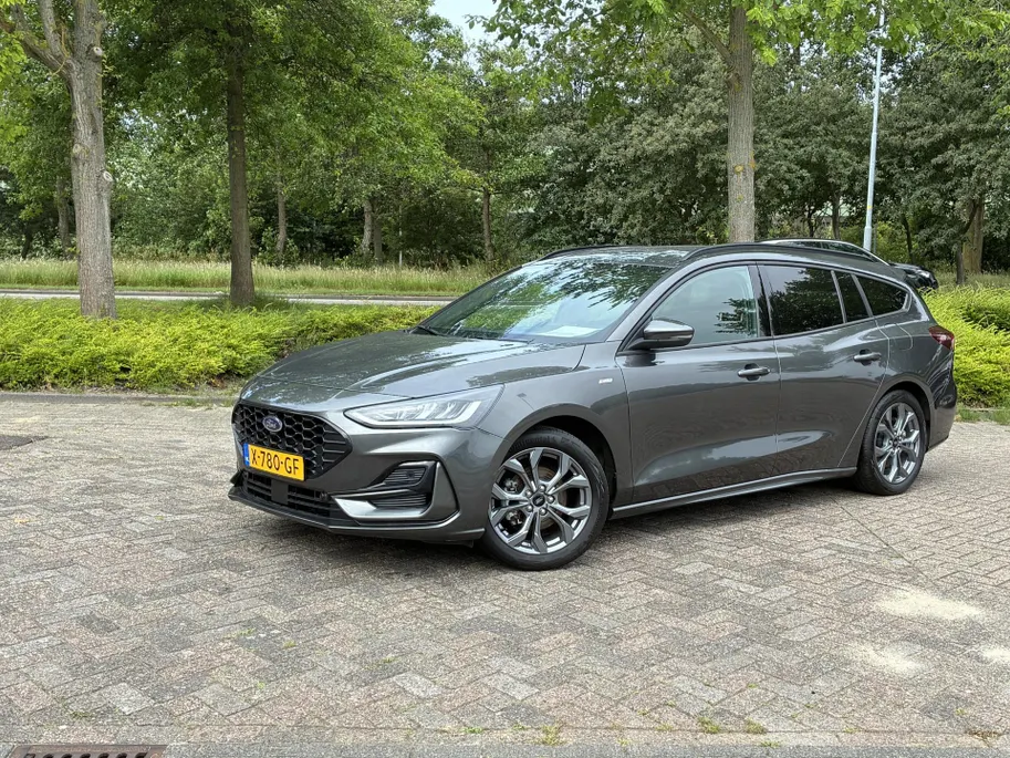 Ford Focus Wagon 1.0 EcoBoost Hybrid ST Line NAVIGATIE GROOTSCHERM.