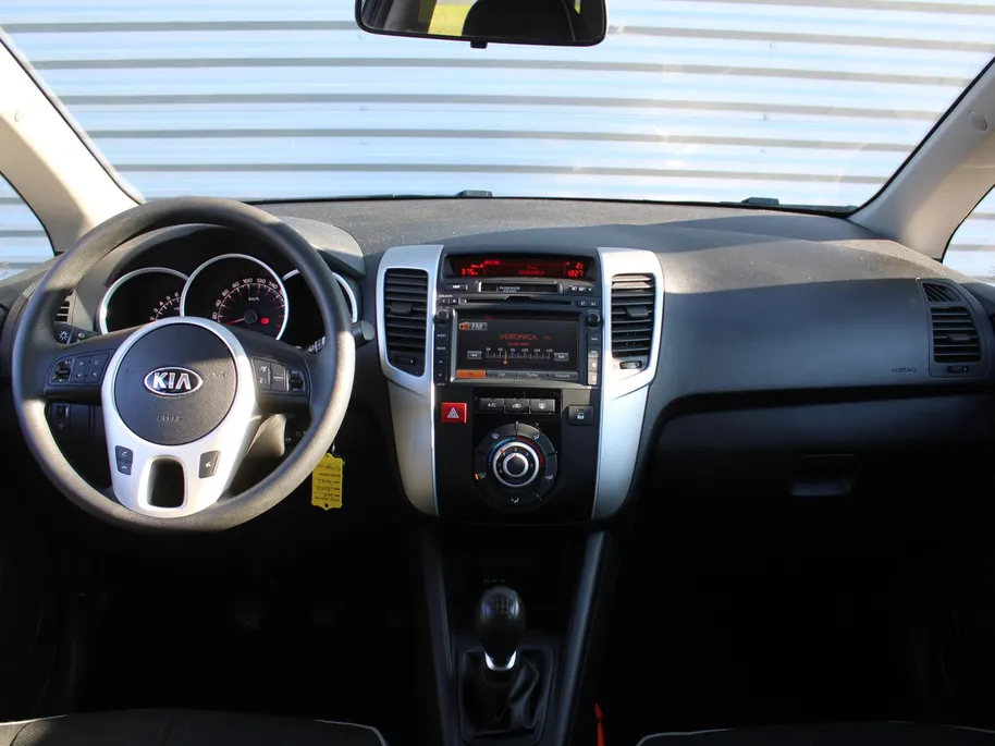 Kia Venga 1.6 CVVT 20th Anniversary | Airco | Navi | Cruise | Camera | 16' LM | All season banden | Dealeronderhouden |