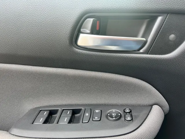 Honda Jazz 1.5 e:HEV Crosstar AUTOMAAT | FULL HYBRID | CAMERA | NAVIGATIE | ADAPTIVE CRUISE CONTROLE | NED. AUTO | LAGE KM STAND 25.738km |