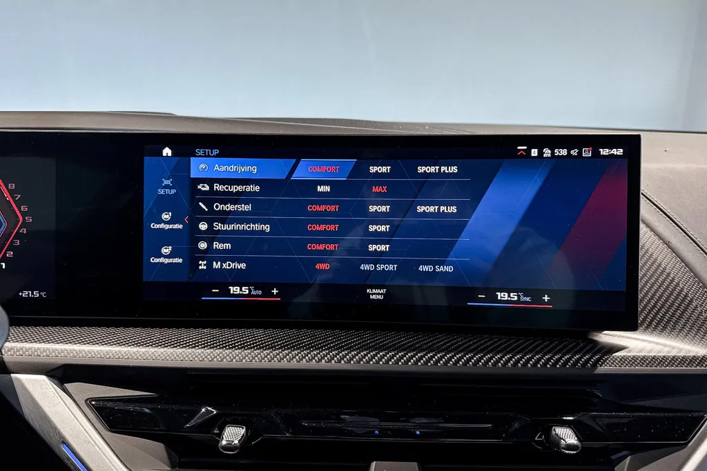 BMW XM PHEV 30 kWh