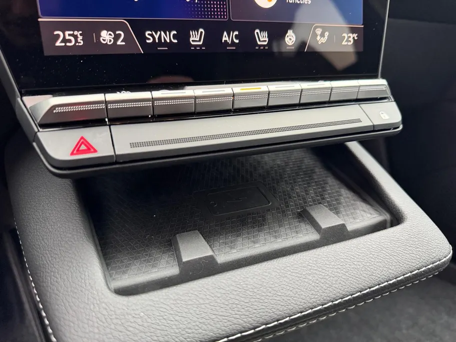 Mitsubishi Eclipse Cross Intense 67 kWh | TE BESTELLEN | 3000 EURO KORTING | CRUISE | APPLE/ANDROID AUTO | CLIMATE | ACHTERUITRIJCAMERA |