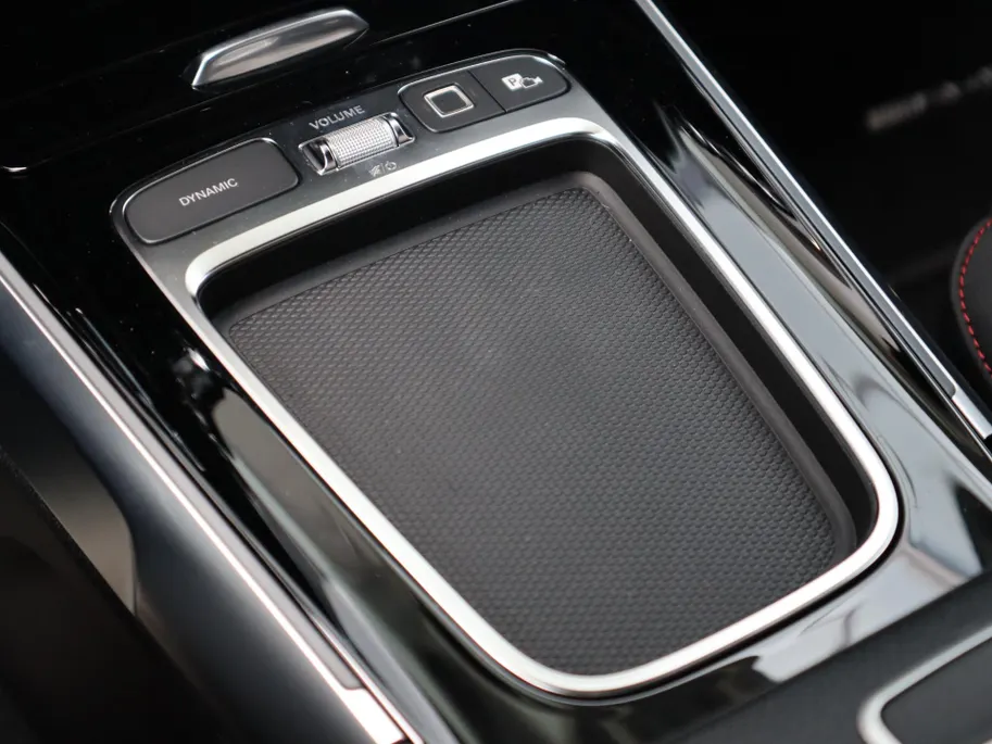 Mercedes-Benz EQB 250+ Business Solution AMG 7p. 71 kWh l Keyless l Achteruitrij camera l Stoelverwarming l Memory