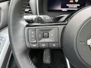 Nissan QASHQAI N Connecta Navi | Pano dak | LM Velgen |
