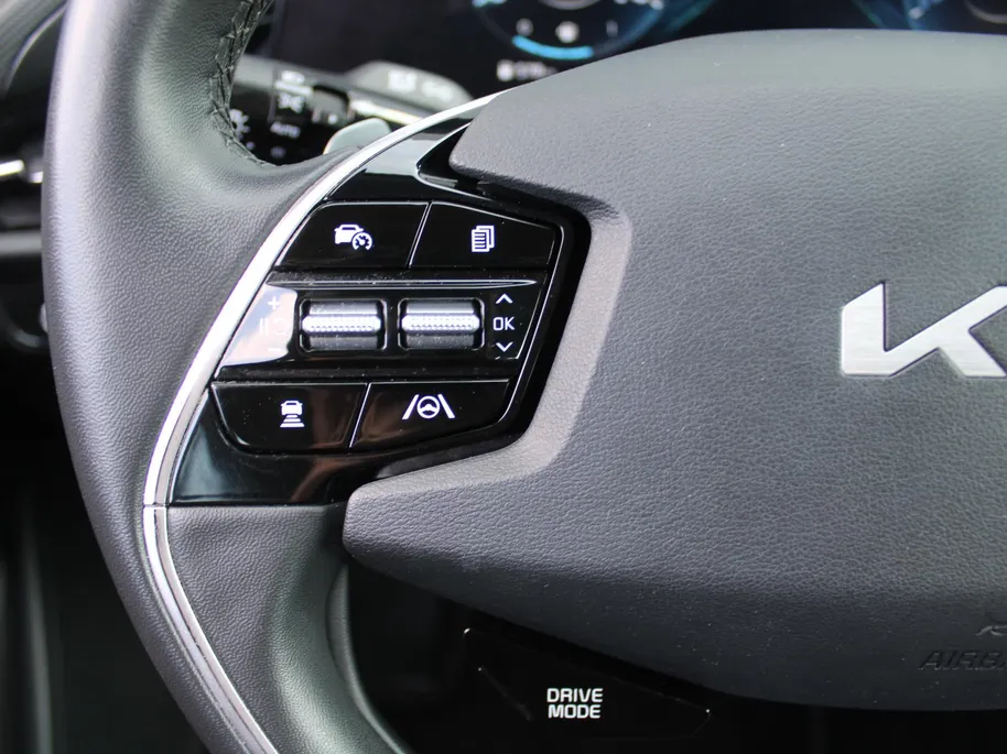 Kia Niro 1.6 GDi Hybrid DynamicLine | Camera | Cruise adapt. | Clima | 16' LM | Navi | Keyless |