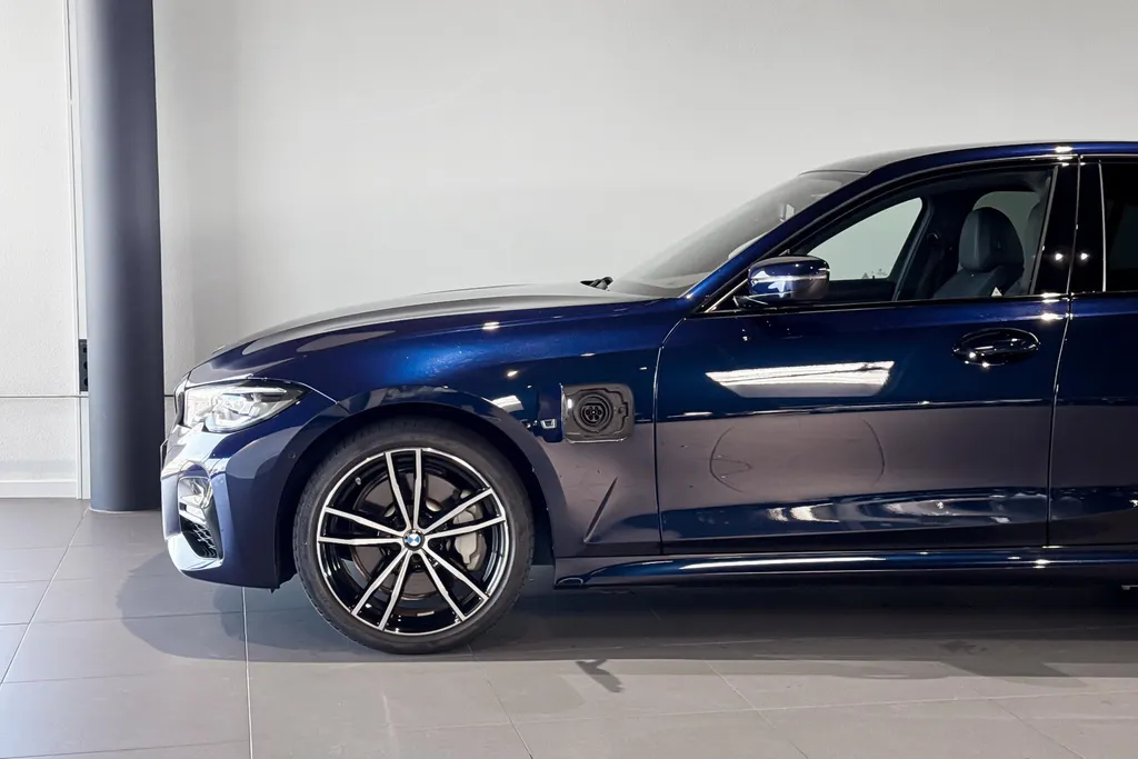 BMW 3 Serie Sedan 330e High Executive