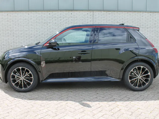 Renault 5 comfort range iconic cinq 52 kWh *  Vermelde prijs is inclusief de korting t.w.v. 1600,- *
