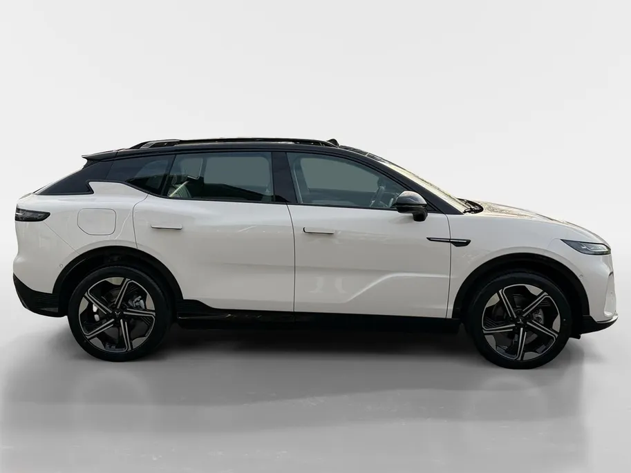 Voyah Courage Business Edition 80 kWh | Direct Leverbaar | Full Option | 360 Camera |