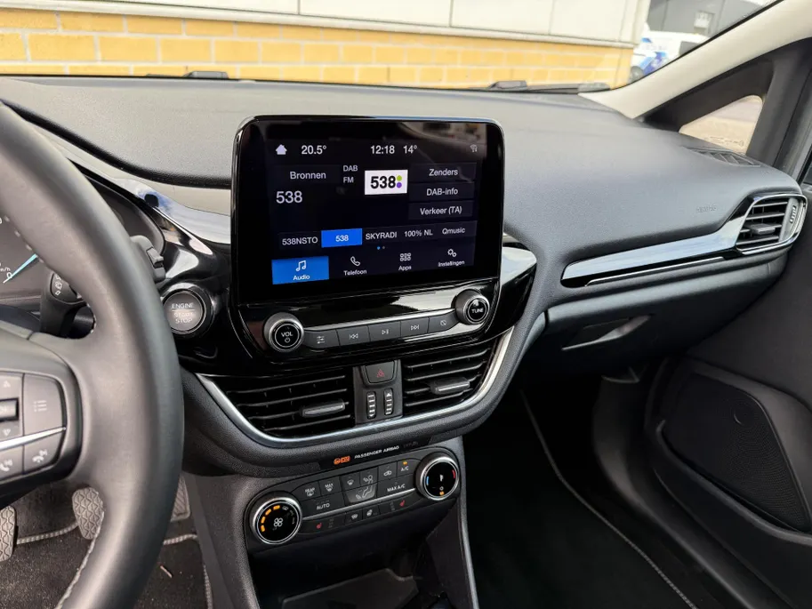 Ford Fiesta 1.0 EcoBoost Hybrid Titanium 125PK Winter Pack / Apple Carplay & Android Auto