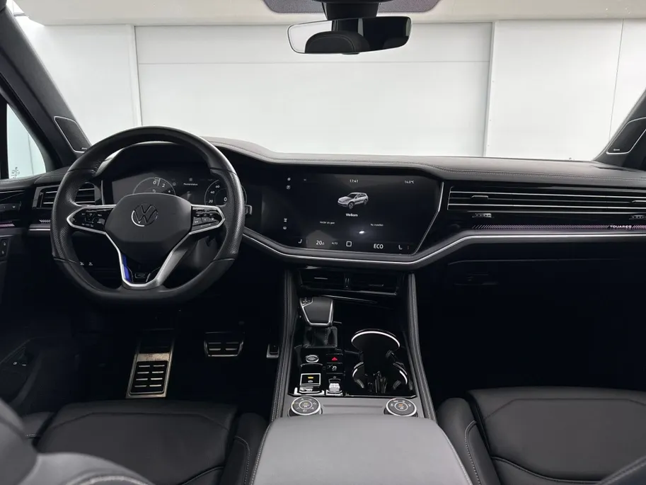 Volkswagen Touareg R 3.0 TSi eHybrid 4M 462 PK | Panoramadak | Luchtvering | Trekhaak