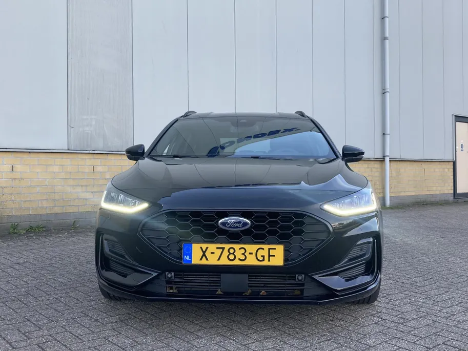 Ford Focus 1.0 EcoBoost Hybrid ST Line 125 pk Wagon GROOT NAVIGATIE-WINTERPAKKET-PRIVACY GLASS