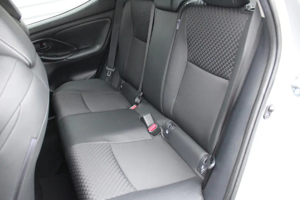 Mazda 2 Hybrid 1.5 Agile | Airco | Cruise | Stoelverwarming | 15' LM | Comfort & Safety pakket |