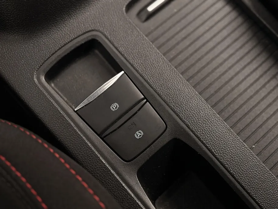 Ford Focus 1.0 EcoBoost Hybrid ST Line