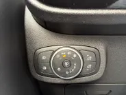 Ford Fiesta 1.0 EcoBoost Titanium | 1e Eigenaar | NL-Auto | Nieuwe distributieriem | Camera | Adaptive Cruisecontrol | Voorruitverwarming | B&O Audio | Navigatie | Apple Carplay&Android Auto | Climate Control | Dealer onderhouden |