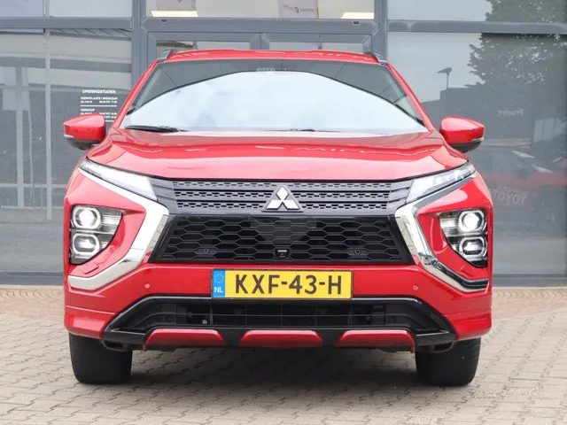 Mitsubishi Eclipse Cross 2.4 PHEV Executive AdaptiveCruise | Apple/AndroidAuto | AllSeasons