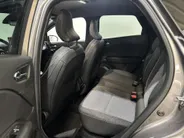 Renault Captur 90PK TCe Techno | Pack Winter | Navi | Climate Control | Camera | Parkeersensoren | Apple CarPlay/Android Auto | Lichtmetalen Velgen | Full LED | Armsteun | Digital Cockpit |