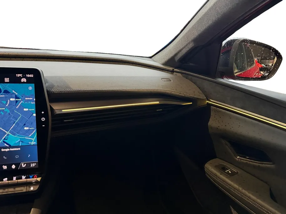Mitsubishi Eclipse Cross Intense 87 kWh | 4000 EURO KORTING | SNEL RIJDEN | 633 WLTP | ACHTERUITRIJCAMERA |