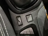 Renault Clio 90PK TCe Intens | 1e eigenaar | Camera | Parkeersensoren | Climate Control | Lichtmetalen Velgen | Full LED | Half Leder | Bluetooth |