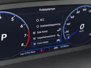 Volkswagen T-Roc 1.5TSI/150PK R-Line Black Style · Panoramadak · Apple/Android Car Play · Navigatie · Camera · Stoelverwarming · Garantie t/m 14-07-2027
