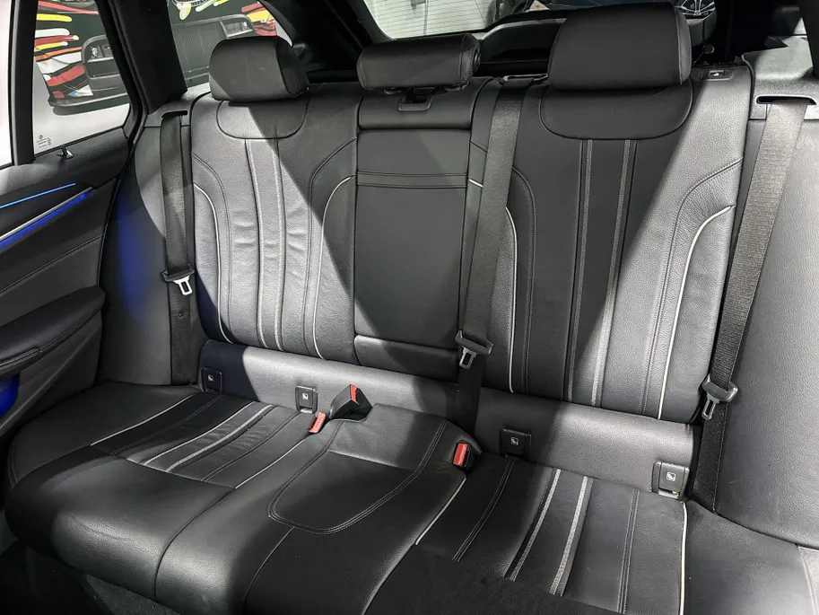 BMW 5 Serie Touring 540i xDrive High Executive