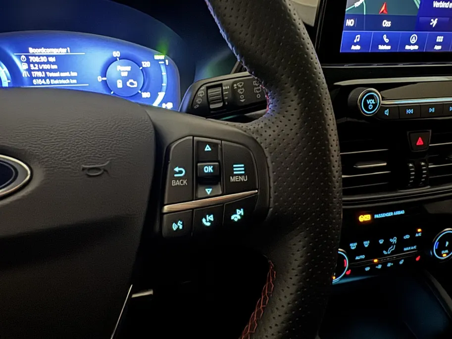Ford Kuga 2.5 PHEV ST-Line | Elektrisch Wegklapbare Trekhaak | Panorama Dak | Winter Pack |