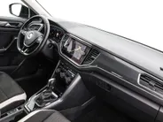 Volkswagen T-Roc 1.5 TSI 150pk DSG Sport · Panoramadak · Camera · Keyless · Apple/Android Car Play · Navigatie · Dodehoek Detectie · 17'' Inch ·