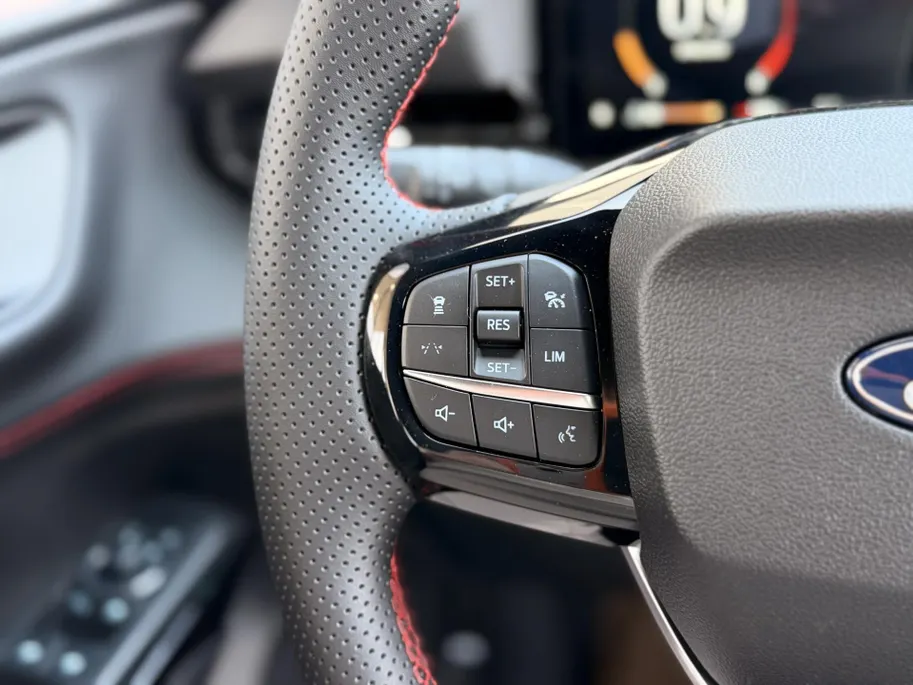 Ford Puma 1.0 EcoBoost Hybrid ST-Line X Automaat UIT VOORRAAD I DRIVER ASSISTANCE PACK I WINTER PACK I B&O SOUND SYSTEM I APPLE CARPLAY / ANDROID AUTO I