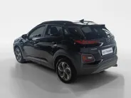 Hyundai Kona 1.6 GDI HEV Fashion | Parkeersensoren achter | Dodehoek sensoren | LM wielen | Climate controle | Adaptive cruise controle | Intelligente sleutel | Navigatie | Bluetooth | Zeer nette auto |