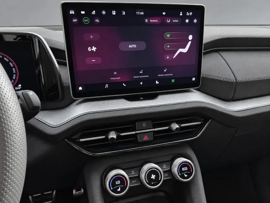 Škoda Kodiaq 1.5 TSI 204pk DSG PHEV Sportline Business · Panoramadak · Wegklapbare Trekhaak · Camera · Stoelverwarming · Eek. Voorstoel · 19'' Inch · Garantie t/m 01-07-2030 of 100.000km