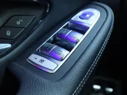 Mercedes-Benz GLC 300e 4MATIC Premium l Trekhaak l Nightpakket l Carplay
