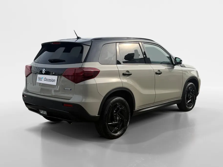 Suzuki Vitara 1.4 Boosterjet Smart Hybrid Special Edition | VOORRAAD! | €2200,- korting | Black Look | 17' zwarte lichtmetalen | Lederen en suède bekleding | Parkeersensoren Voor en achter