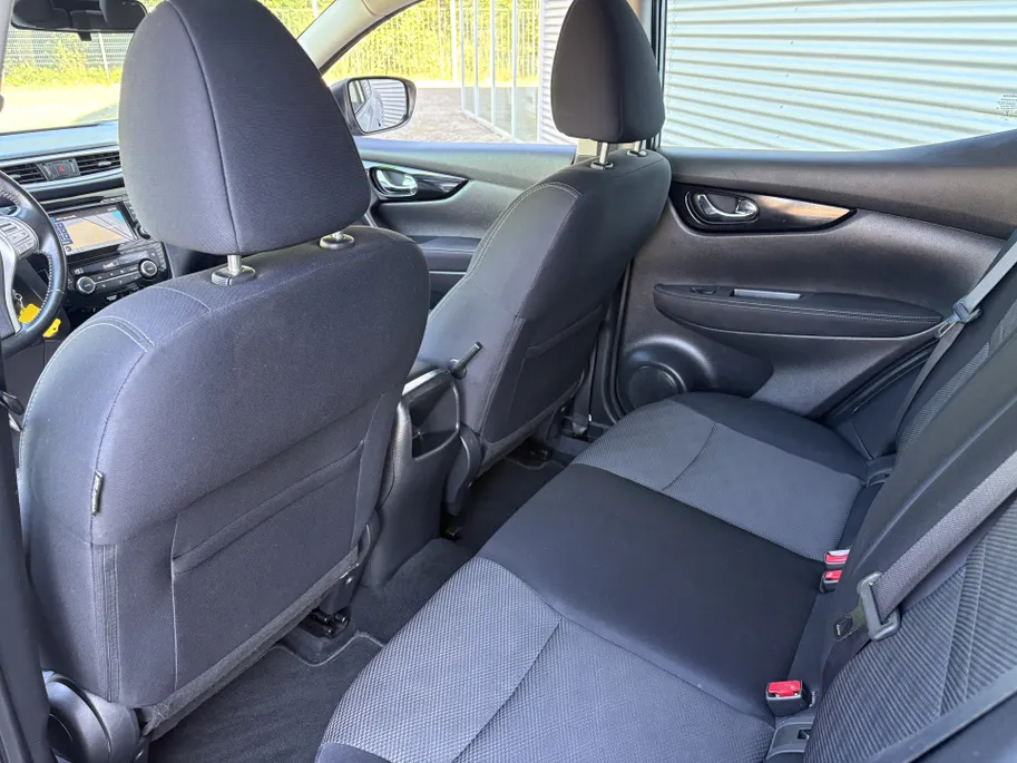 Nissan QASHQAI 1.6 Acenta | LM Velgen | Navi | Camera | Cruise | Trekhaak | ECC