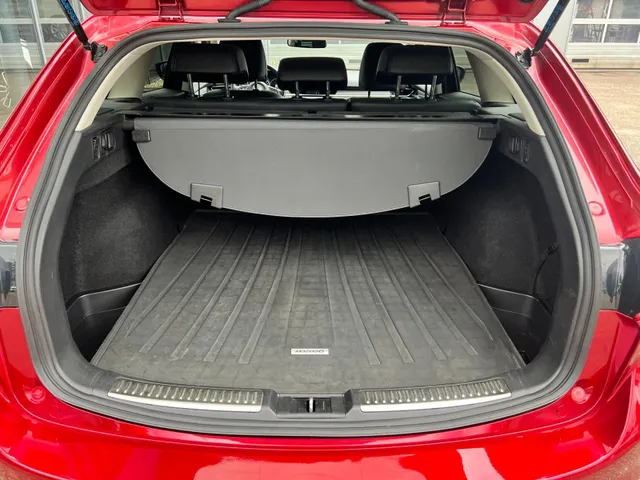Mazda 6 Sportbreak 2.0 SkyActiv-G 165 Comfortplus Business AUTOMAAT | LEDER | Bose AUDIO | 19"LM VELGEN | STOEL- en STUURVERWARMING | STOEL VENTILATIE | APPLE VARPLAY /ANDROID AUTO |