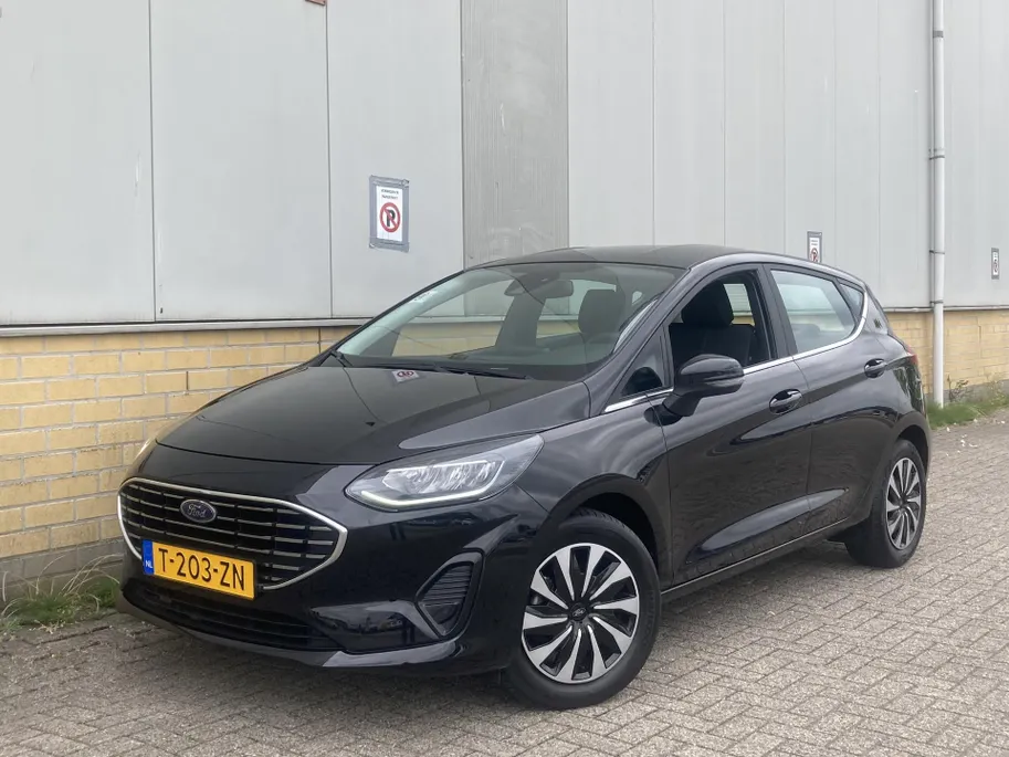Ford Fiesta 1.0 EcoBoost 125 pk Hybrid Titanium Apple Carplay/ Android Auto - Winter Pack -Climate Control