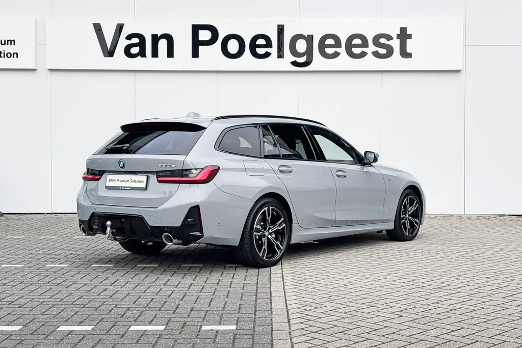 BMW 3 Serie Touring 330e