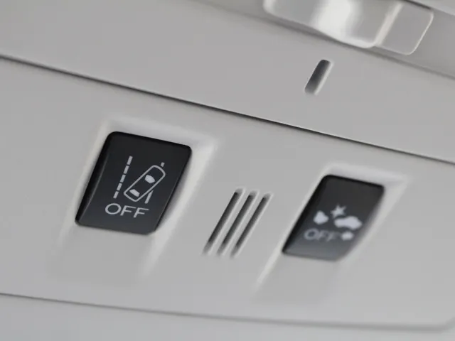 Subaru Forester 2.0 Premium Automaat | Navi | Cruise | Leder | Panodak | Lm-Velgen | Trekhaak