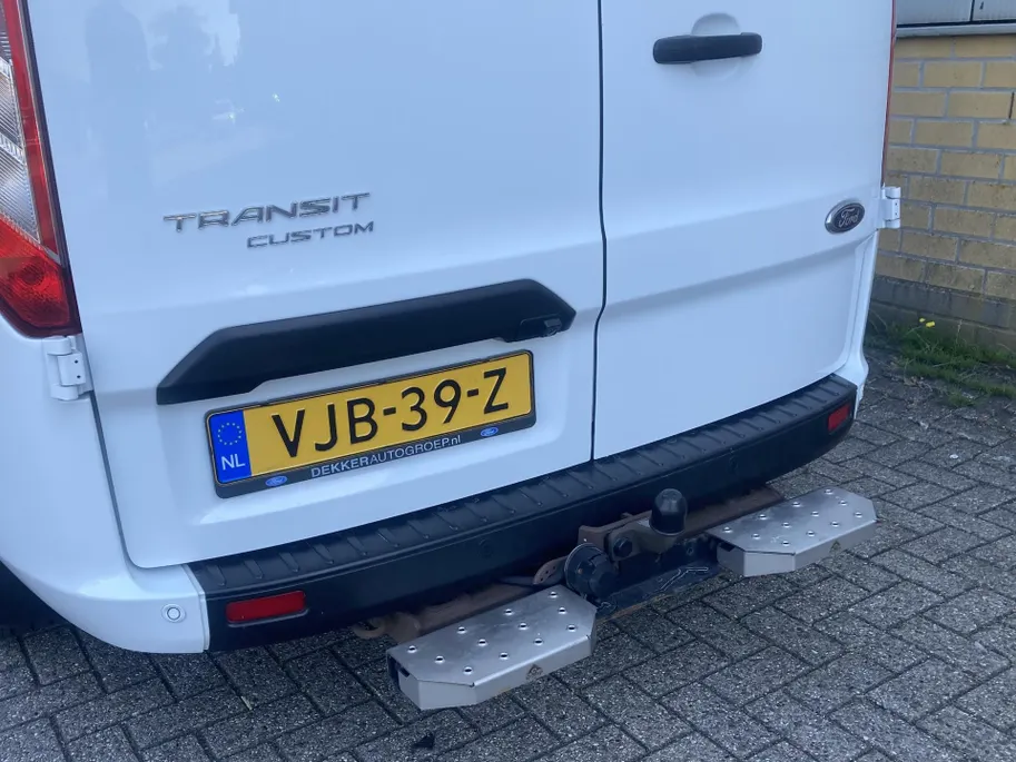 Ford Transit Custom 300 2.0 TDCI 130 pk L1H2 Trend Store Van Laadruimte inrichting - Imperiaal met dakladder - Opstaptrede achterbumper -Comfort laadschot
