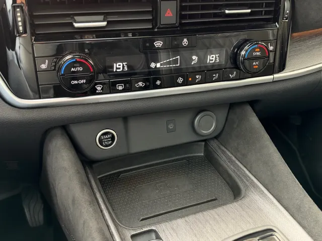 Nissan QASHQAI 1.3 Mild-Hybrid 158pk Xtronic Tekna Plus VERKOCHT | Leder | Panoramadak | 360-Camera | App Connect | Head-Up | Keyless